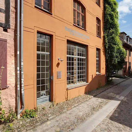 Апартаменты Alte Seifensiederei 3 Штральзунд